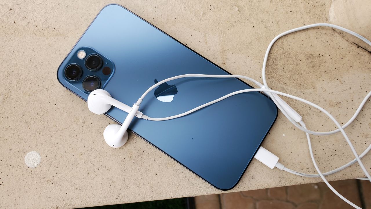 Imagem de Melhor fone com fio para iPhone: 6 opções em 2025