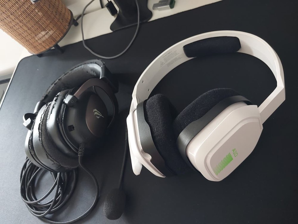 Diferença entre headsets gamer com fio e sem fio