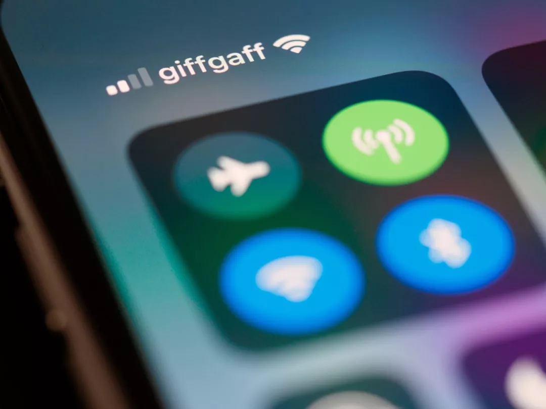 Como mudar o idioma do fone Bluetooth i7s TWS